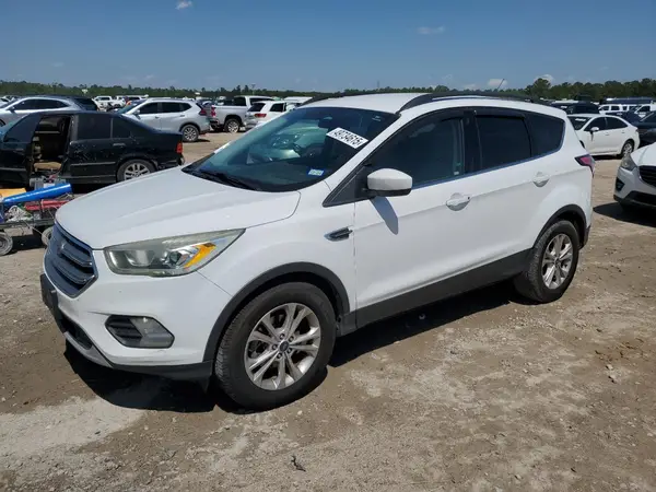 TXHZM1945 2017 FORD ESCAPE - Image 1