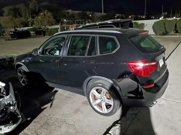 U43331 2017 BMW X3 - Image 2