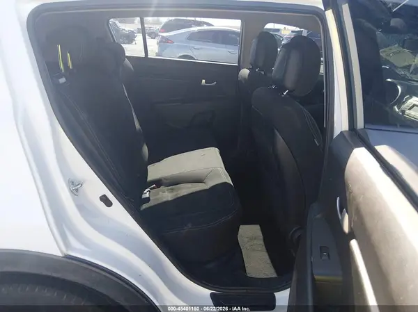 U6YPB3AA8GL678642 2016 KIA SPORTAGE - Image 8
