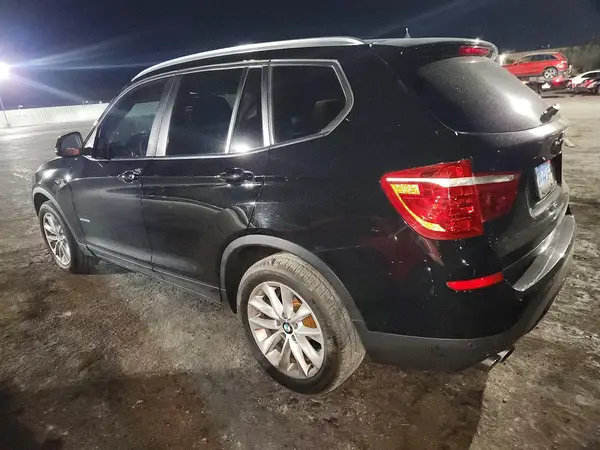 V89043 2017 BMW X3 - Image 2