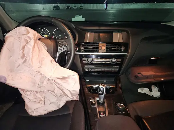 V89043 2017 BMW X3 - Image 8