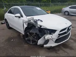 W1K3G4EB5NJ371219 2022 MERCEDES-BENZ A-KLASSE