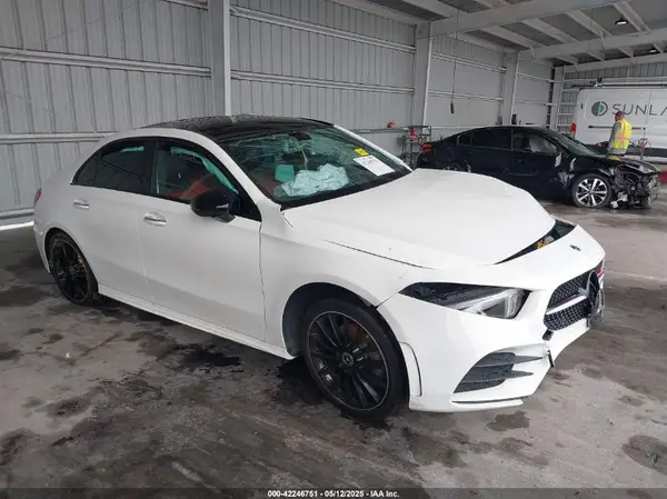 W1K3G4EB6MJ264856 2021 MERCEDES-BENZ A-KLASSE - Image 1