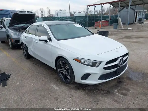 W1K3G4FB1NJ337471 2022 MERCEDES-BENZ A-KLASSE - Image 1