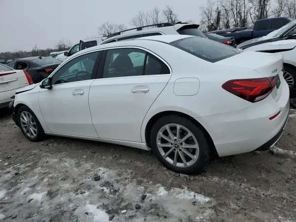 W1K3G4FB6NJ355576 2022 MERCEDES-BENZ A-KLASSE - Image 2