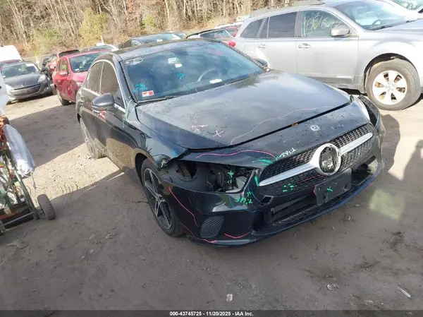 W1K3G4FBXMJ256516 2021 MERCEDES-BENZ A-KLASSE - Image 1