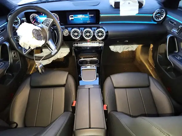 2025 MERCEDES-BENZ CLA-KLASSE auction photo 8
