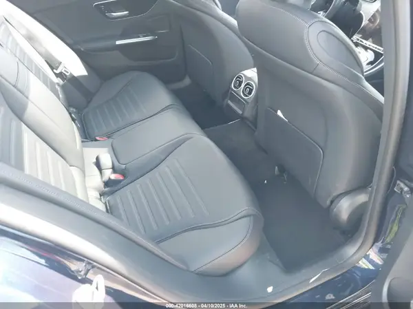 W1KAF4GB1PR103652 2023 MERCEDES-BENZ C-KLASSE - Image 8