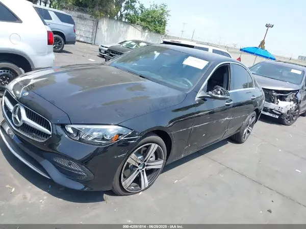 W1KAF4GB1SR266603 2025 MERCEDES-BENZ C-KLASSE - Image 2