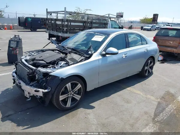 W1KAF4GB7SR254357 2025 MERCEDES-BENZ C-KLASSE - Image 2