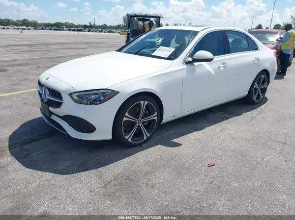 W1KAF4GB8SR278439 2025 MERCEDES-BENZ C-KLASSE - Image 2