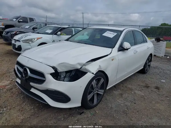 W1KAF4HB2SR259349 2025 MERCEDES-BENZ C-KLASSE - Image 2