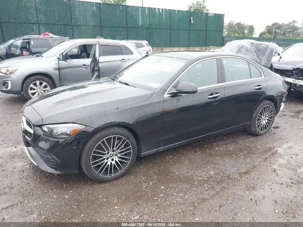 W1KAF4HB4SR244402 2025 MERCEDES-BENZ C-KLASSE - Image 2