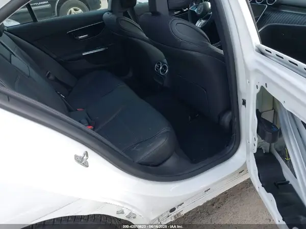 W1KAF4HB6PR136757 2023 MERCEDES-BENZ C-KLASSE - Image 8