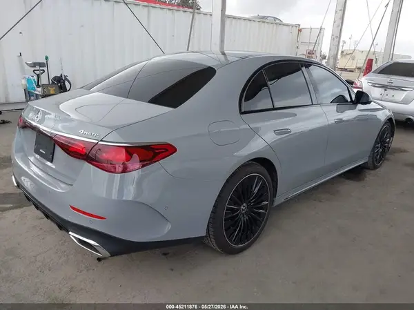 2024 MERCEDES-BENZ E-KLASSE IAAI lot 45211876 auction photo 4