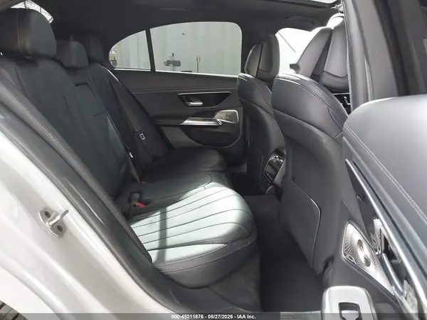 2024 MERCEDES-BENZ E-KLASSE IAAI lot 45211876 auction photo 8