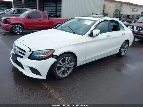 W1KWF8DB4MR648063 2021 MERCEDES-BENZ C-KLASSE - Image 2