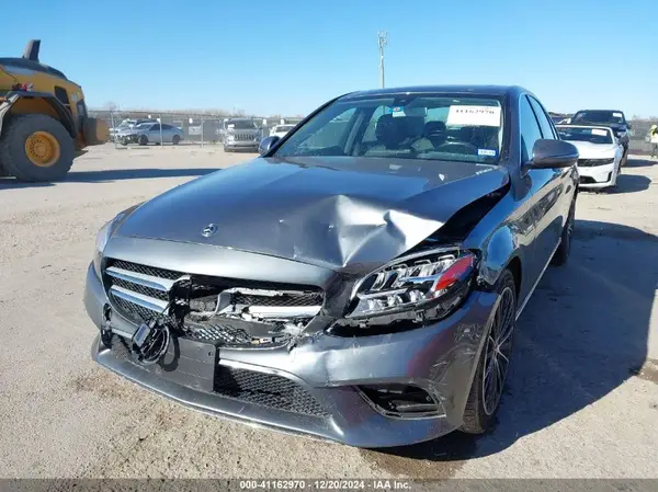 W1KWF8DB5LR579821 2020 MERCEDES-BENZ C-KLASSE - Image 2