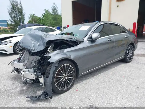 W1KWF8DB6MR650672 2021 MERCEDES-BENZ C-KLASSE - Image 2