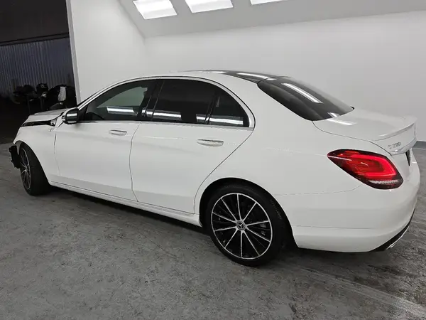 W1KWF8DB7MR605823 2021 MERCEDES-BENZ C-KLASSE - Image 2