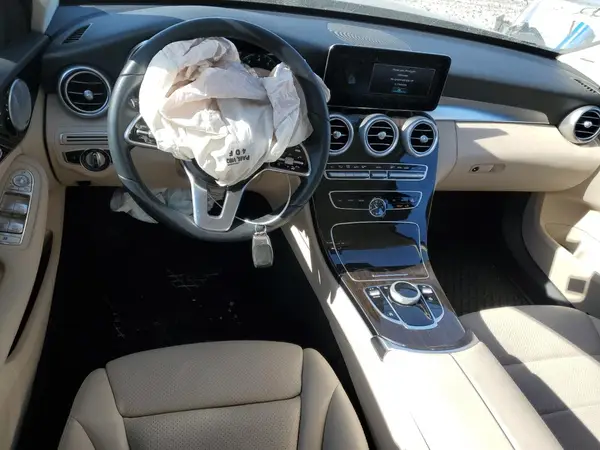 W1KWF8DB8MR645960 2021 MERCEDES-BENZ C-KLASSE - Image 8