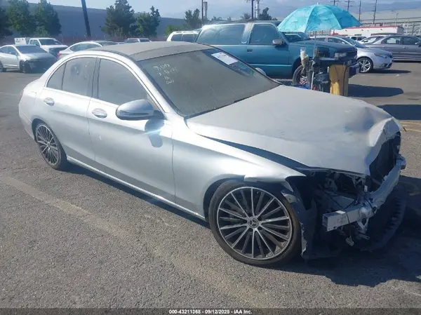W1KWF8DB8MR646509 2021 MERCEDES-BENZ C-KLASSE - Image 1