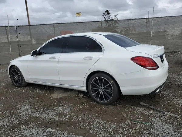 W1KWF8DB9MR650682 2021 MERCEDES-BENZ C-KLASSE - Image 2
