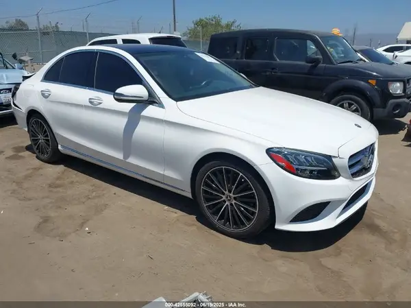 W1KWF8DBXMR613530 2021 MERCEDES-BENZ C-KLASSE - Image 1