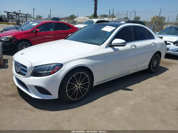 W1KWF8DBXMR613530 2021 MERCEDES-BENZ C-KLASSE - Image 2