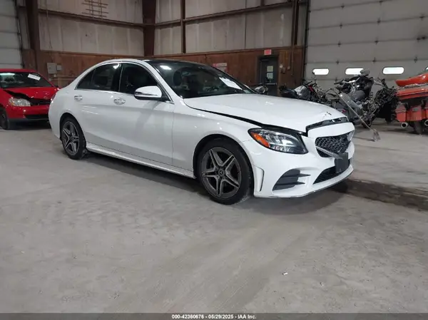 W1KWF8EB4MR633044 2021 MERCEDES-BENZ C-KLASSE - Image 1