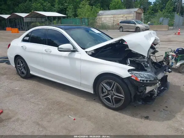 W1KWF8EB4MR639409 2021 MERCEDES-BENZ C-KLASSE - Image 1