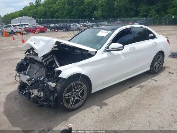 W1KWF8EB4MR639409 2021 MERCEDES-BENZ C-KLASSE - Image 2