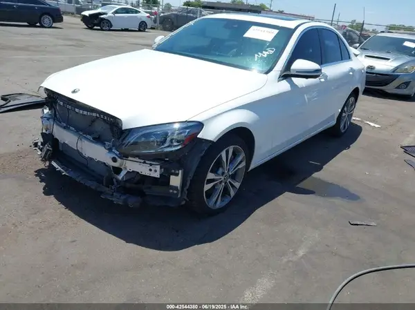 W1KWF8EB4MR646585 2021 MERCEDES-BENZ C-KLASSE - Image 2