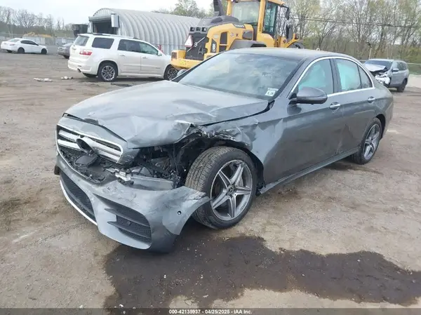 W1KZF6JB4LA832485 2020 MERCEDES-BENZ E-KLASSE - Image 2