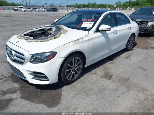 W1KZF6JB5LA810737 2020 MERCEDES-BENZ E-KLASSE - Image 2