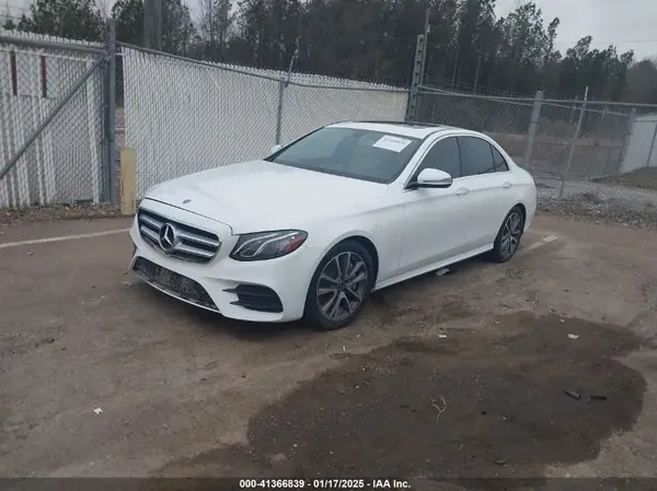W1KZF6JB5LAH11466 2020 MERCEDES-BENZ E-KLASSE - Image 2
