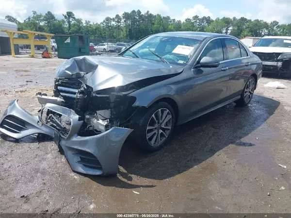 W1KZF6JB6LA760253 2020 MERCEDES-BENZ E-KLASSE - Image 2