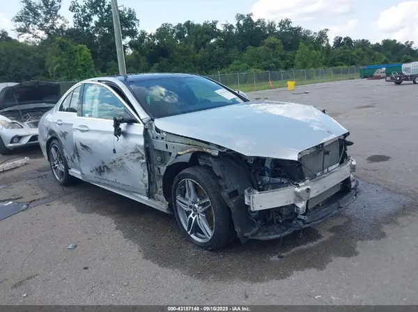 W1KZF6JB9LA804455 2020 MERCEDES-BENZ E-KLASSE - Image 1