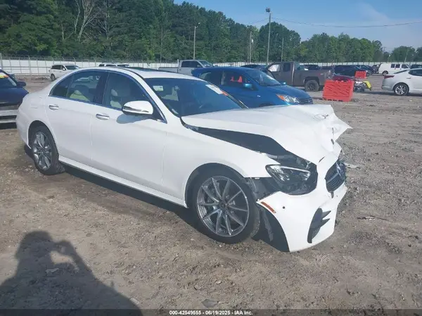 W1KZF8DB1MA951085 2021 MERCEDES-BENZ E-KLASSE - Image 1