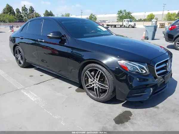 W1KZF8DB8LA827586 2020 MERCEDES-BENZ E-KLASSE - Image 1