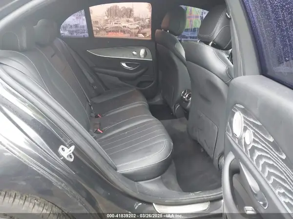W1KZF8DBXMA922376 2021 MERCEDES-BENZ E-KLASSE - Image 8