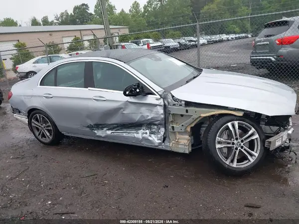 2023 MERCEDES-BENZ E-KLASSE auction photo 6