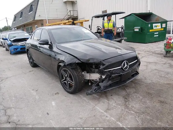 W1KZF8EB6NB059716 2022 MERCEDES-BENZ E-KLASSE - Image 1