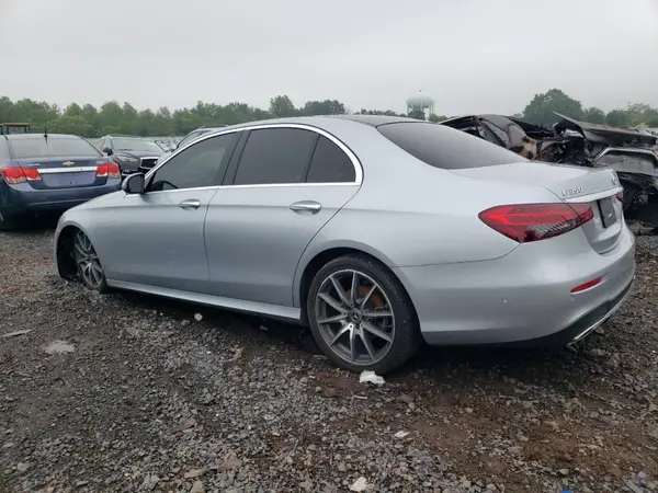 W1KZF8EB7MA967466 2021 MERCEDES-BENZ E-KLASSE - Image 2