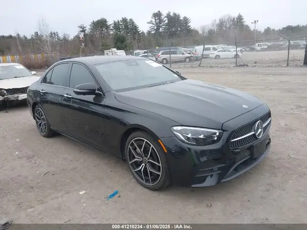 W1KZF8EBXPB144769 2023 MERCEDES-BENZ E-KLASSE - Image 1