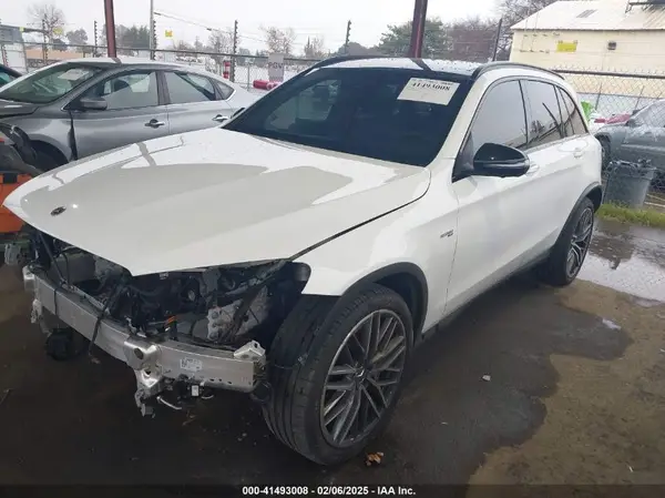 W1N0G6EB7MF937836 2021 MERCEDES-BENZ GLC - Image 2