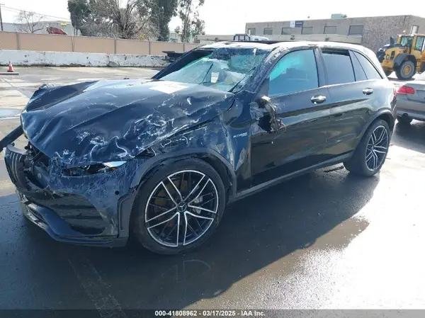 W1N0G6EB7NV329970 2022 MERCEDES-BENZ GLC - Image 2