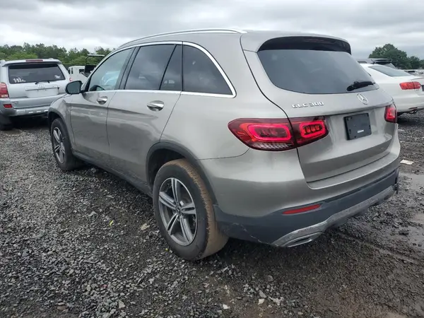 W1N0G8DB0LF812530 2020 MERCEDES-BENZ GLC - Image 2