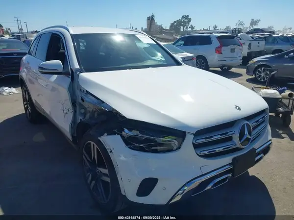 W1N0G8DB0MF869599 2021 MERCEDES-BENZ GLC - Image 1