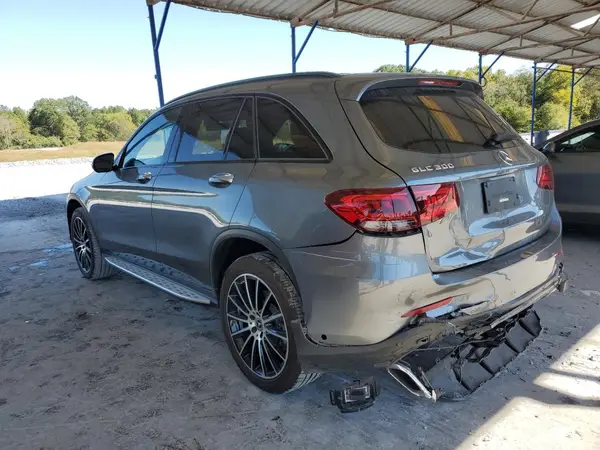 W1N0G8DB0MF877458 2021 MERCEDES-BENZ GLC - Image 2